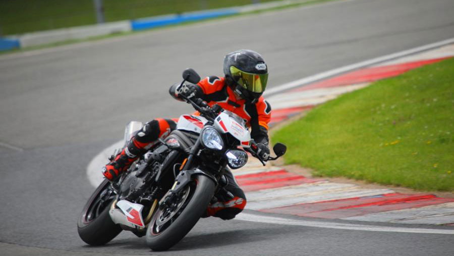 Triumph speed Triple RS track day